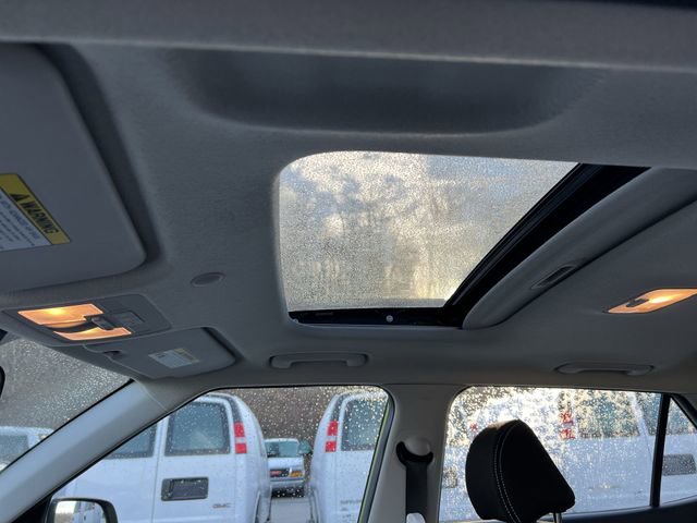 Used 2020 Hyundai Venue SEL w/ Convenience + Premium Package image 11