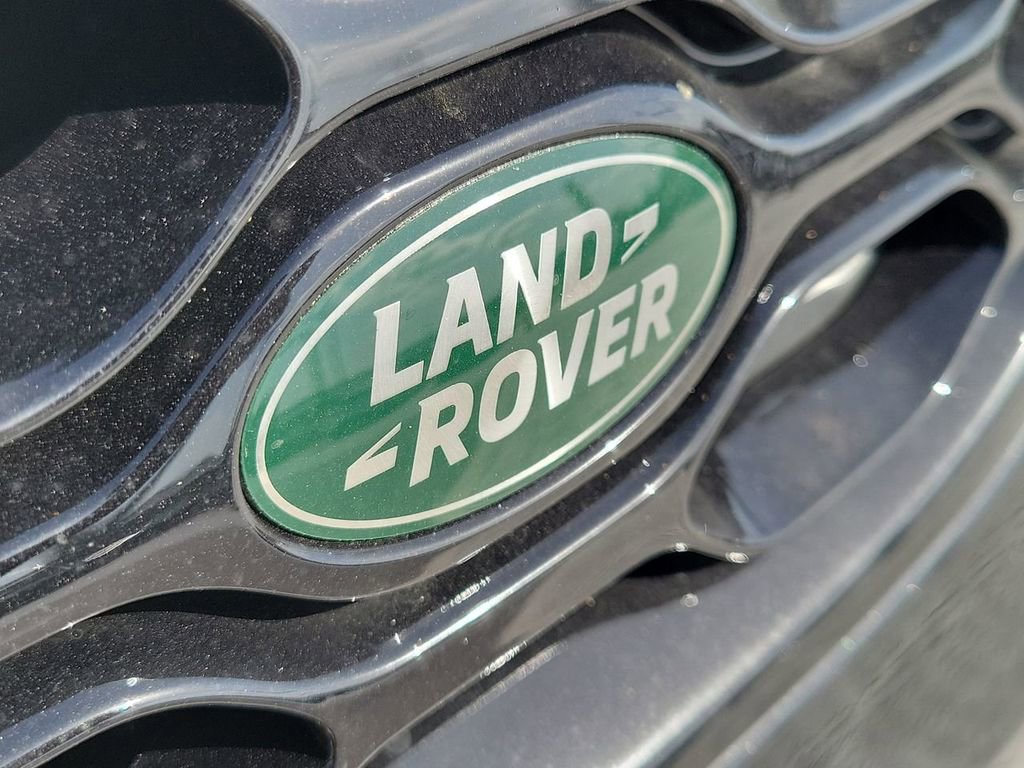 Used 2025 Land Rover Discovery Dynamic SE AWD/4WD image 10