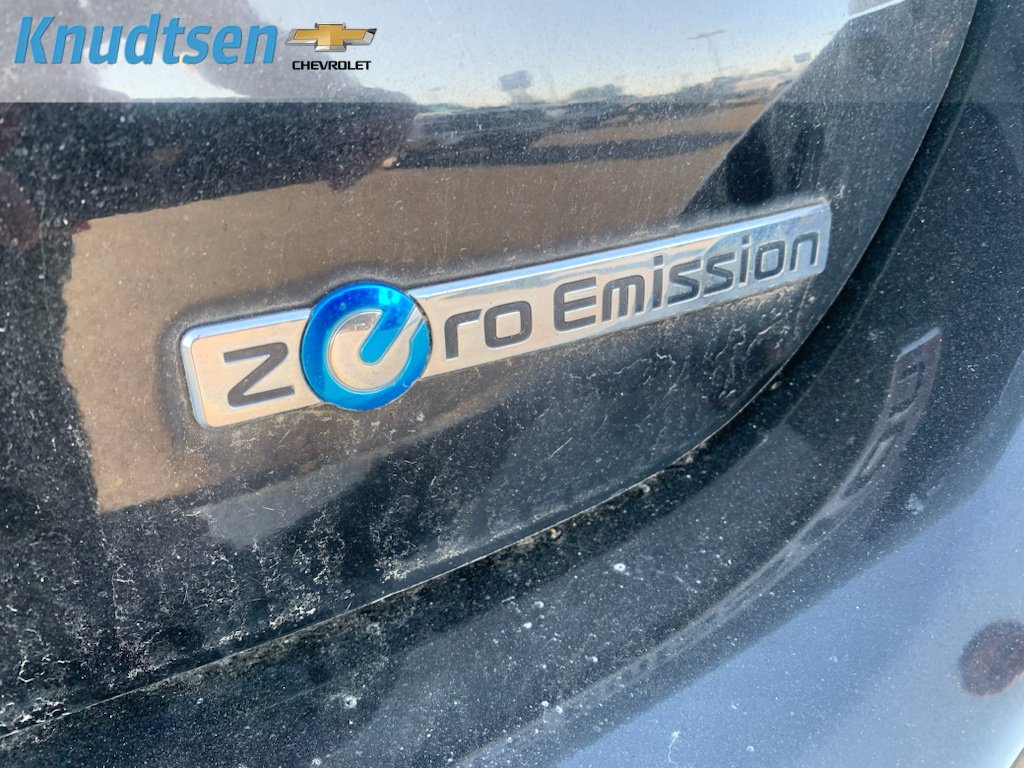 Used 2012 Nissan Leaf SL FWD image 9