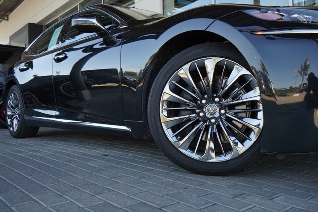 Used 2020 Lexus LS 500 w/ Accessory Package (Z2) RWD image 10