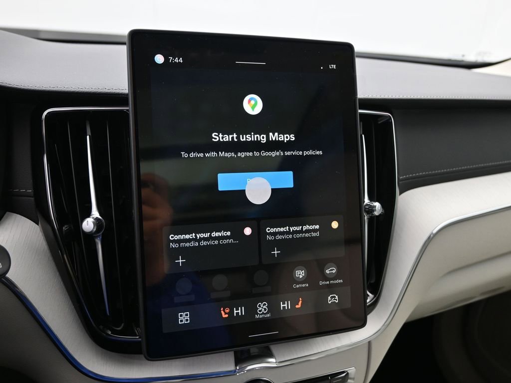 New 2026 Volvo XC60 B5 Ultra w/ Protection Package Premier image 12