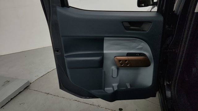 Used 2022 Ford Maverick Lariat w/ Equipment Group 500A Standard image 17