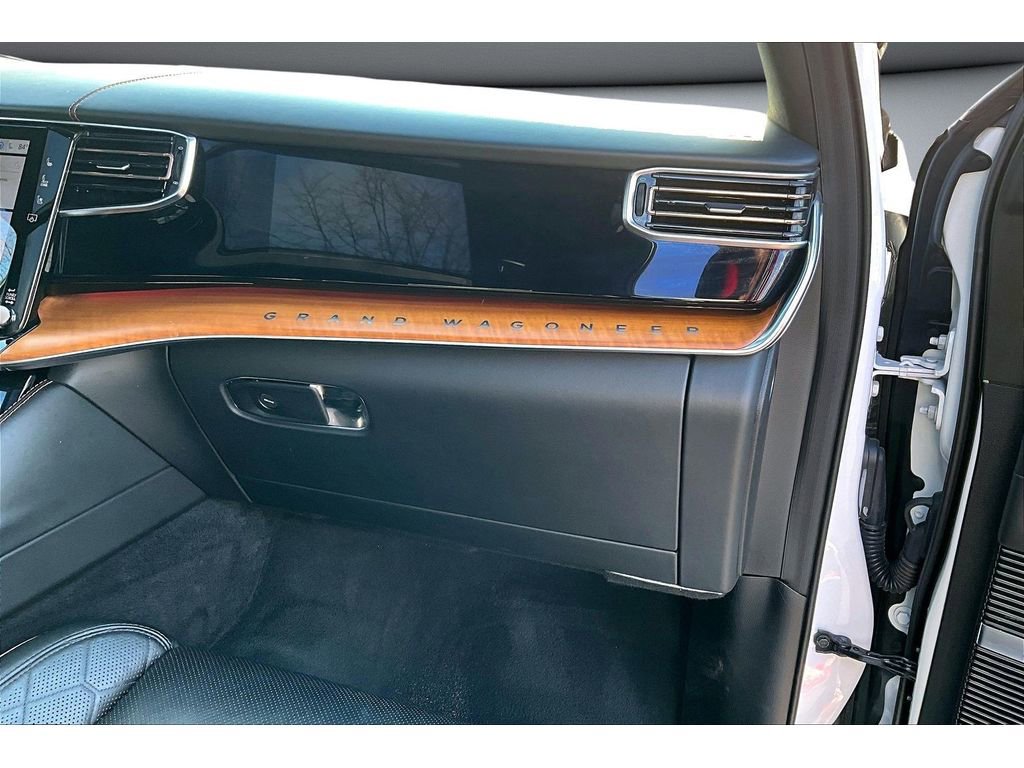 Certified 2024 Jeep Grand Wagoneer L Series III image 18