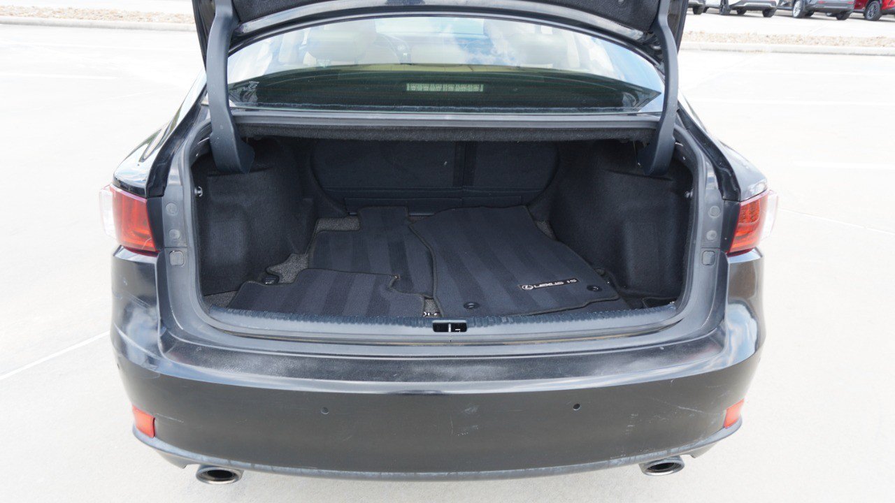 Used 2014 Lexus IS 250 w/ Premium Package RWD image 32