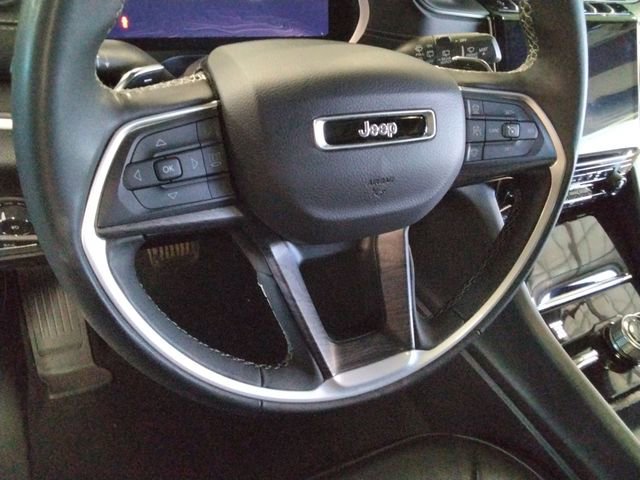 Used 2024 Jeep Grand Cherokee L Limited w/ Luxury Tech Group II image 27