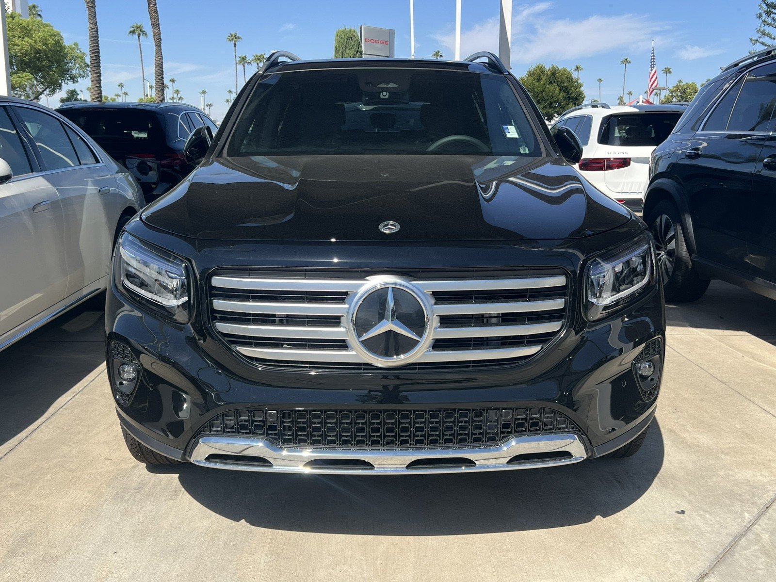 New 2026 Mercedes-Benz GLB 250 4MATIC image 2