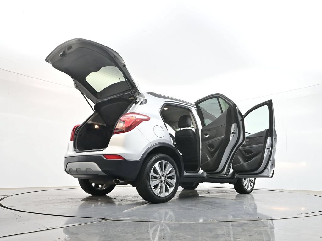 Used 2018 Buick Encore Preferred AWD/4WD image 46