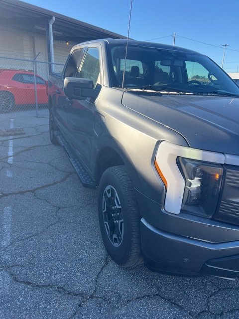 Used 2022 Ford F150 Lightning XLT image 10