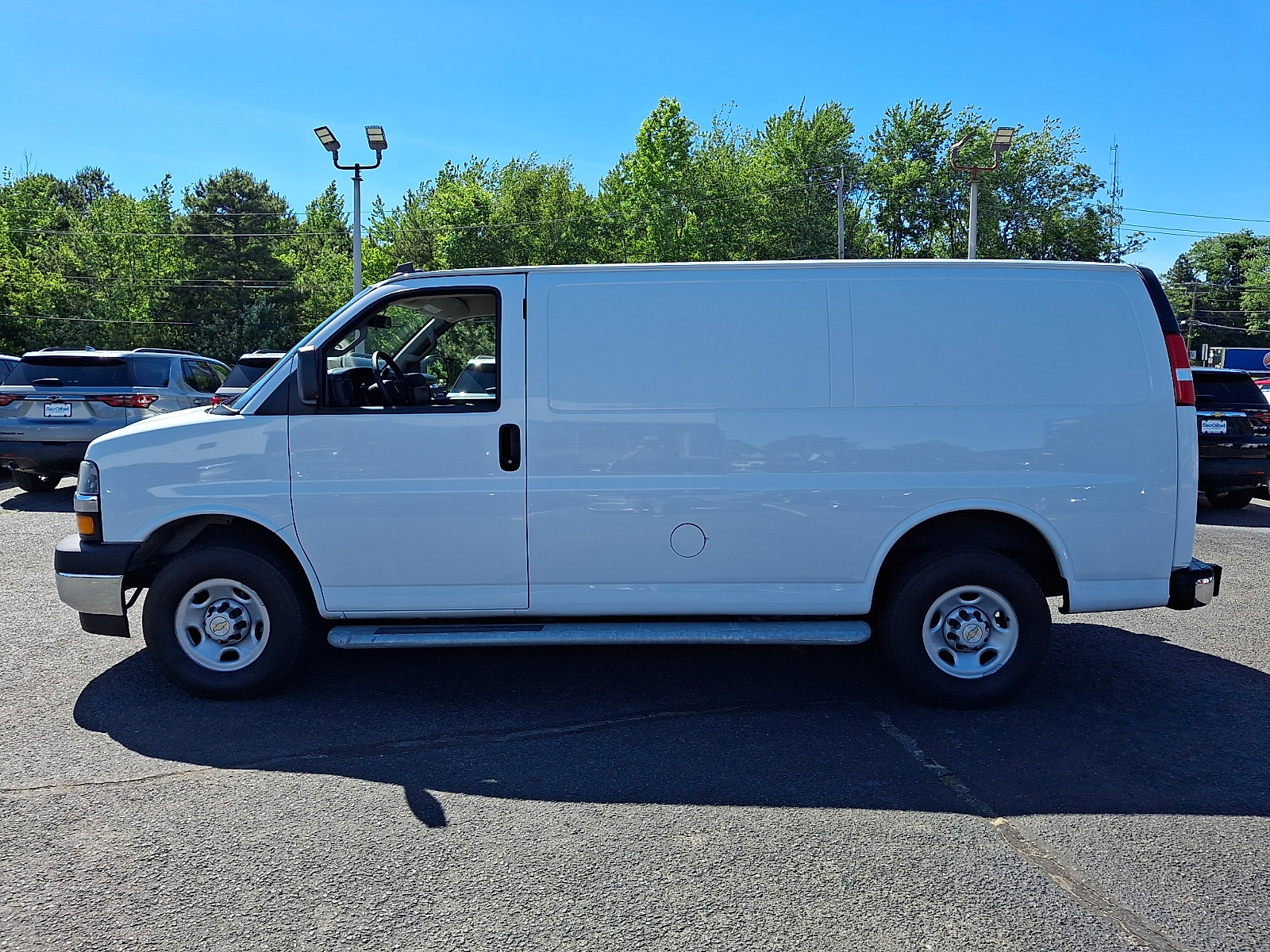 Certified 2024 Chevrolet Express 2500 w/ Driver Convenience Package RWD image 4