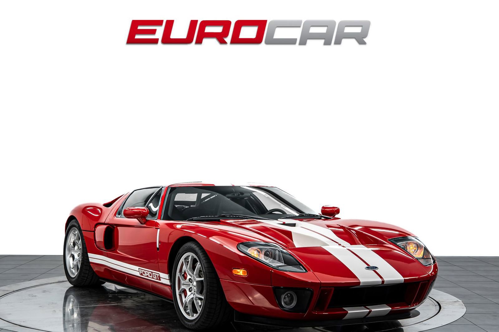 Used 2005 Ford GT RWD image 7