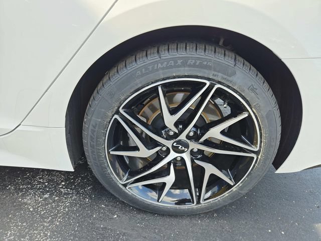 Used 2022 Kia Stinger GT-Line AWD/4WD image 14
