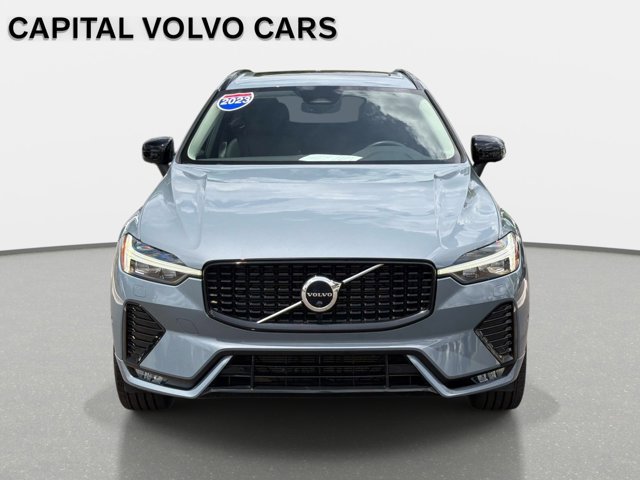 Used 2023 Volvo XC60 B5 Plus w/ Climate Package FWD image 2