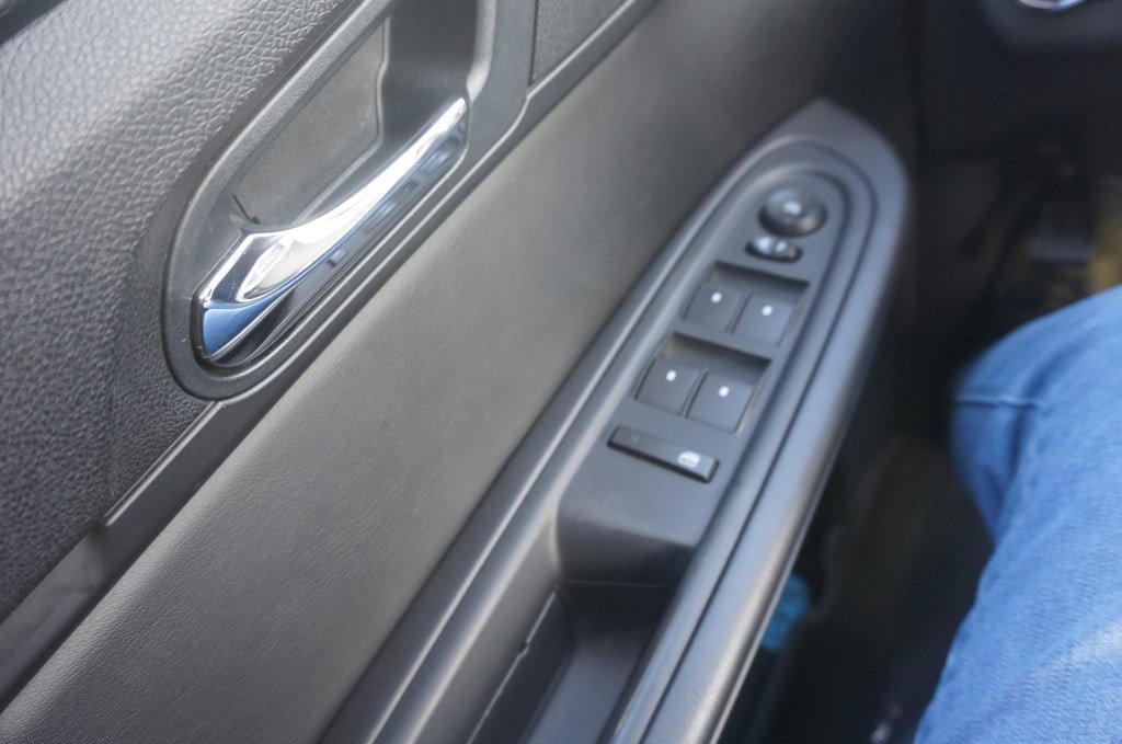 Used 2016 Chevrolet Traverse LT w/ Style and Technology Package image 17