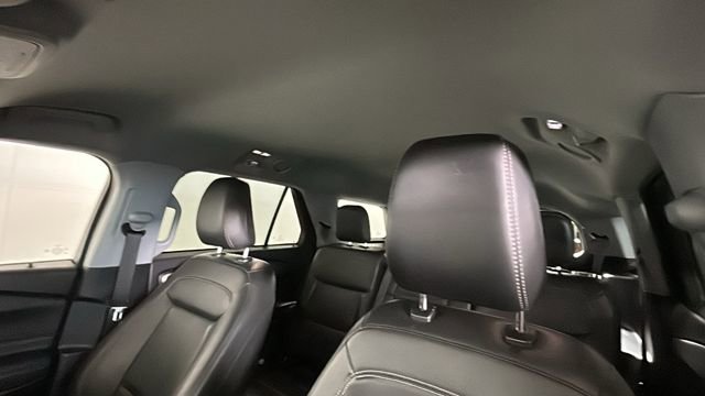 Used 2022 Ford Explorer XLT AWD/4WD image 13