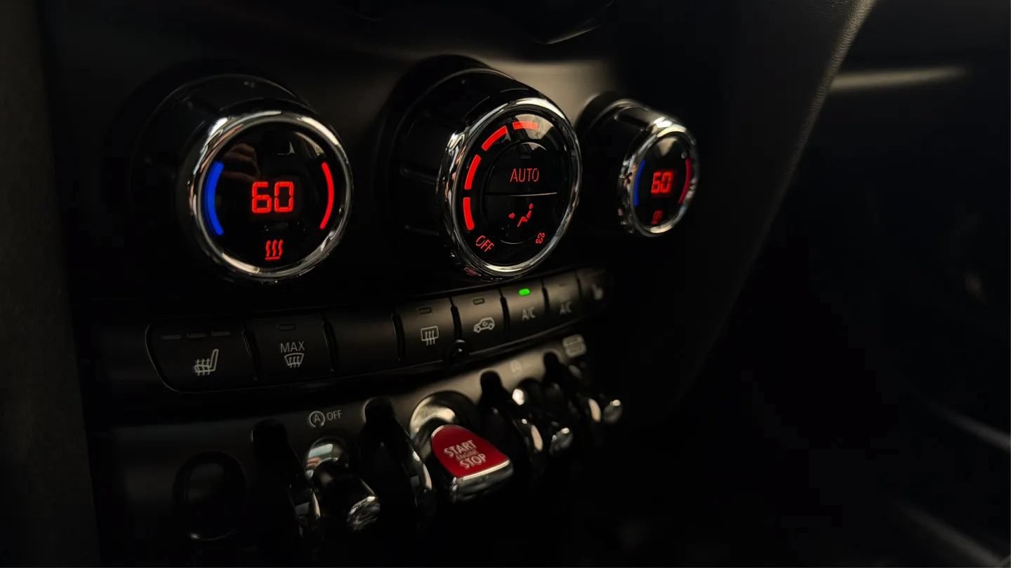 Used 2021 MINI Cooper S w/ Premium Package FWD image 32