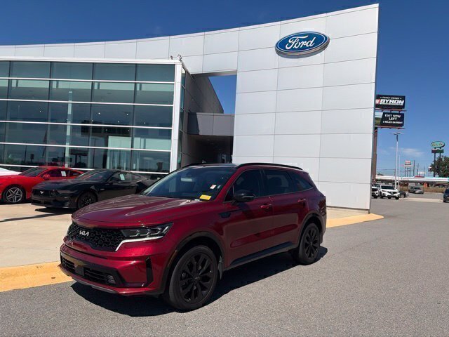 Used 2023 Kia Sorento SX