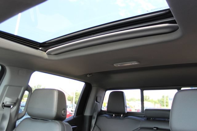Used 2022 GMC Sierra 1500 Elevation w/ Elevation Premium Package AWD/4WD image 23