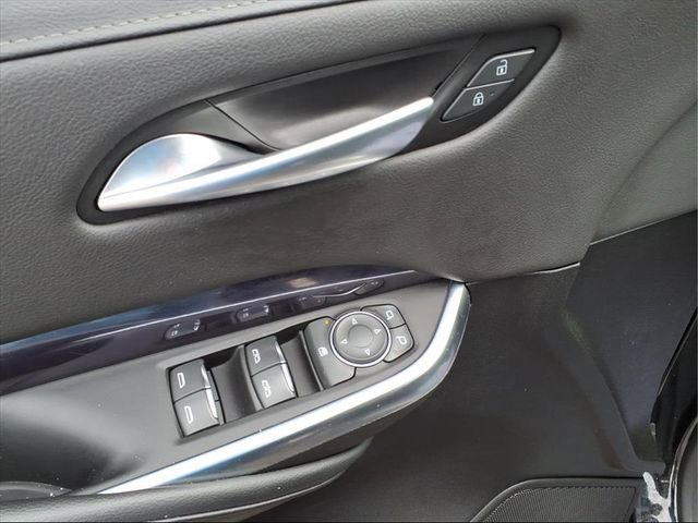 Used 2023 Cadillac XT4 Luxury w/ Cold Weather Package image 13