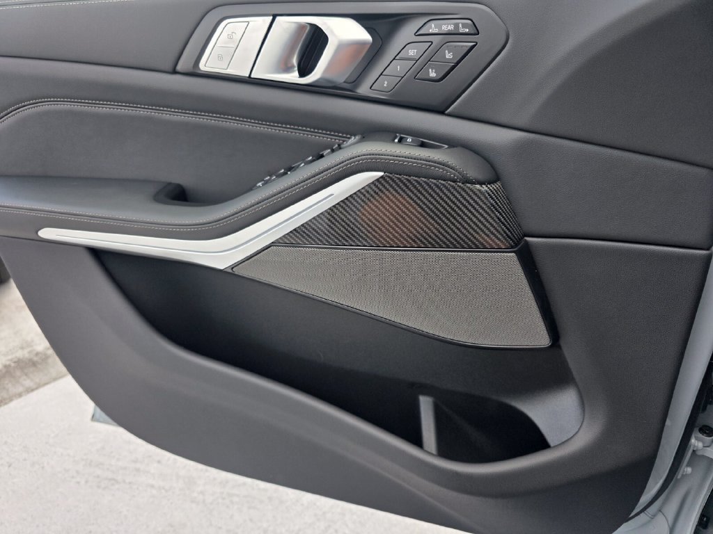 New 2027 BMW X7 M60i AWD/4WD image 17