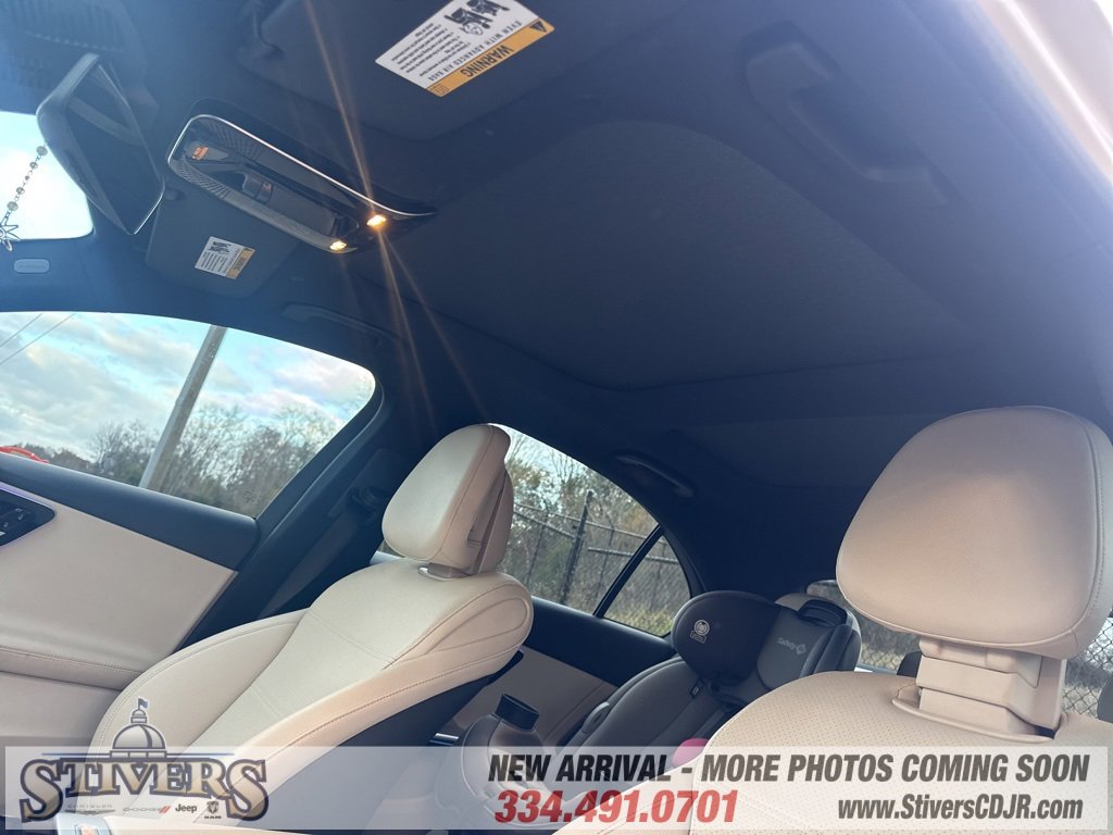 Used 2023 Mercedes-Benz C 300 Sedan image 13
