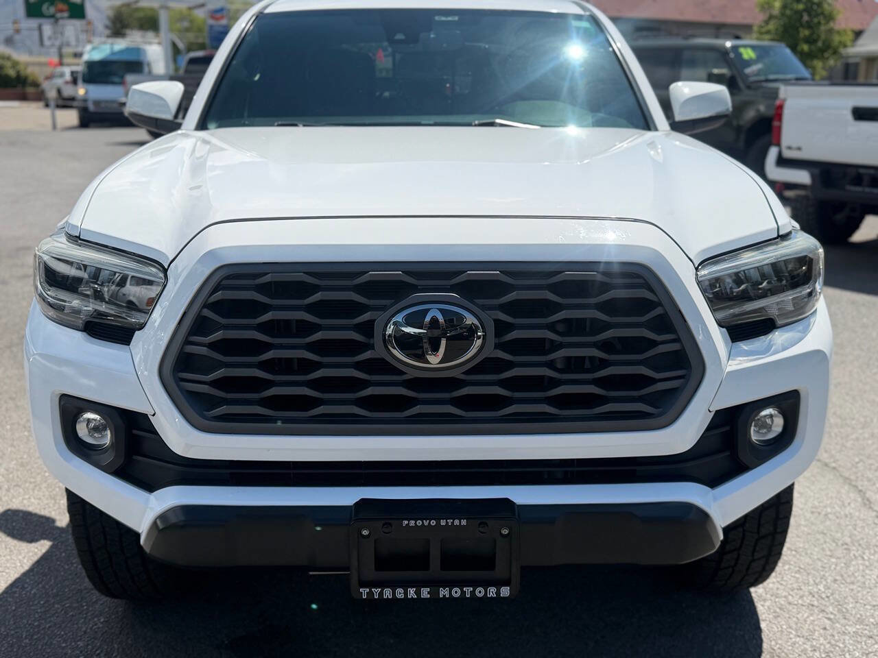 Used 2020 Toyota Tacoma TRD Off-Road w/ Technology Package AWD/4WD image 70