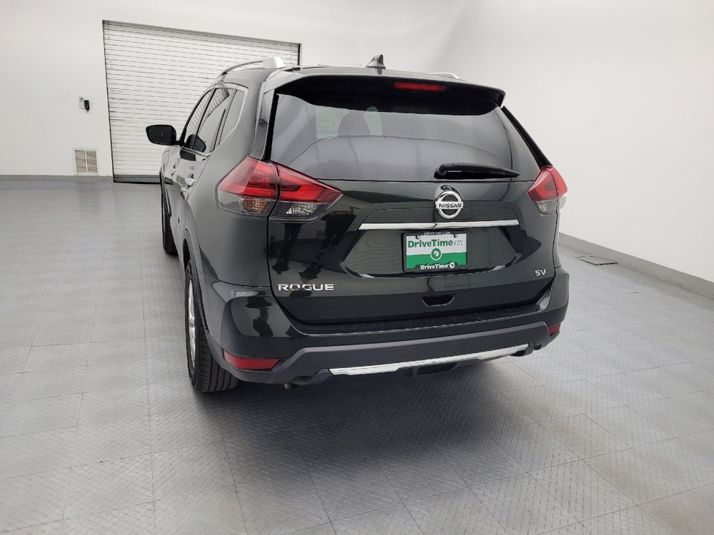 Used 2018 Nissan Rogue SV image 6