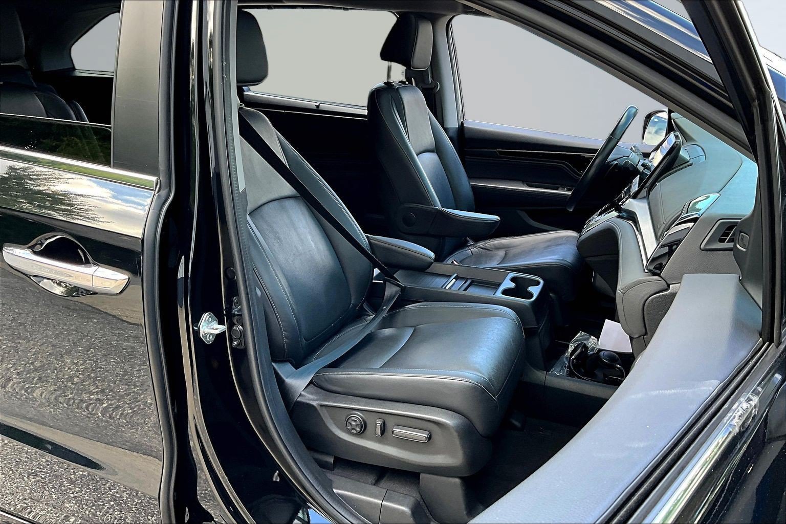 Used 2024 Honda Odyssey Touring image 26