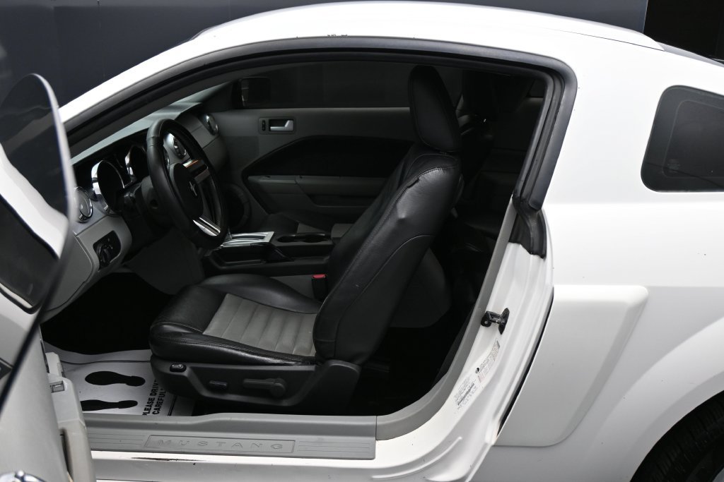 Used 2007 Ford Mustang GT Premium RWD image 10