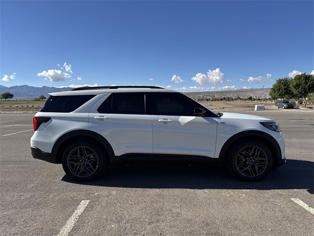 Certified 2025 Ford Explorer ST-Line w/ Premium Package image 4