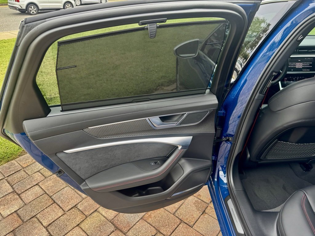 Used 2025 Audi S6 Prestige w/ Prestige Package image 18