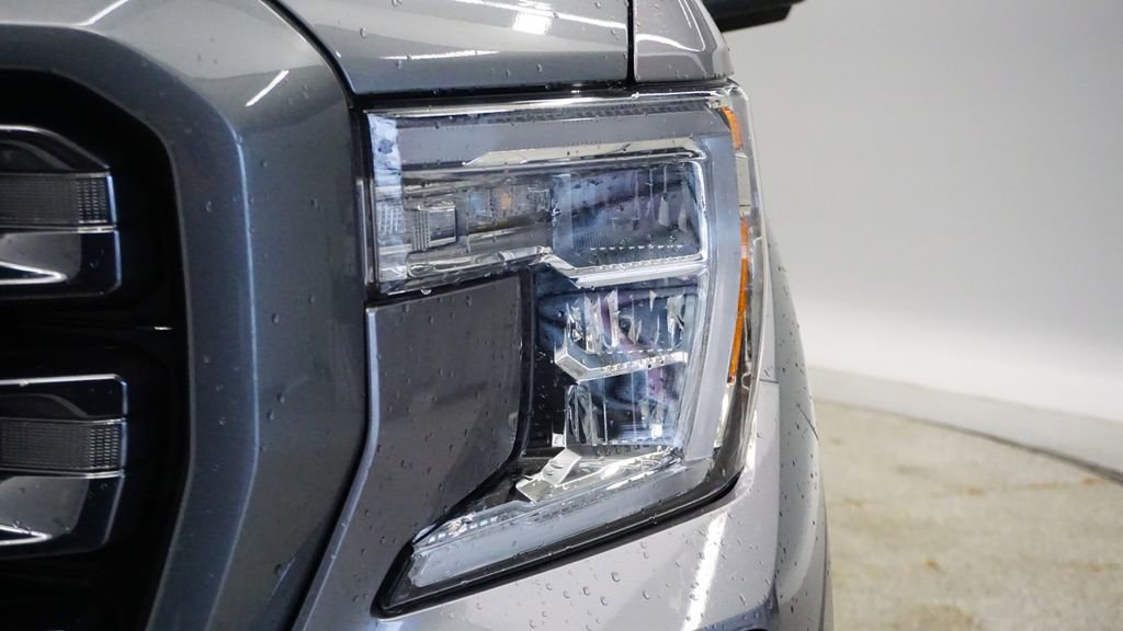 Used 2020 GMC Sierra 1500 AT4 w/ AT4 Premium Package image 12
