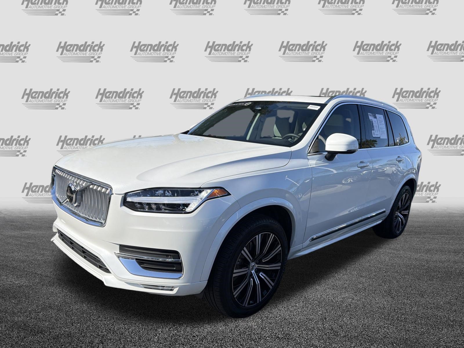 Certified 2025 Volvo XC90 B5 Core w/ Protection Package AWD/4WD image 5