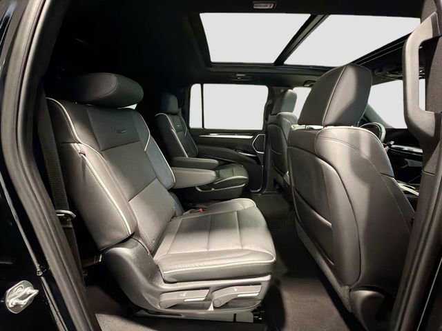 Certified 2025 Cadillac Escalade ESV Premium Luxury AWD/4WD image 27
