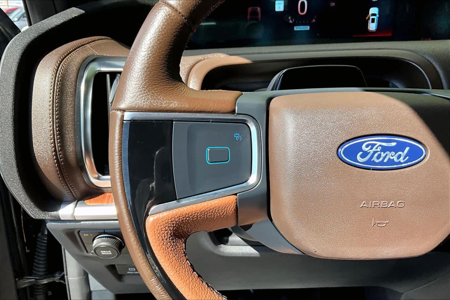 Used 2025 Ford Expedition Max King Ranch AWD/4WD image 23