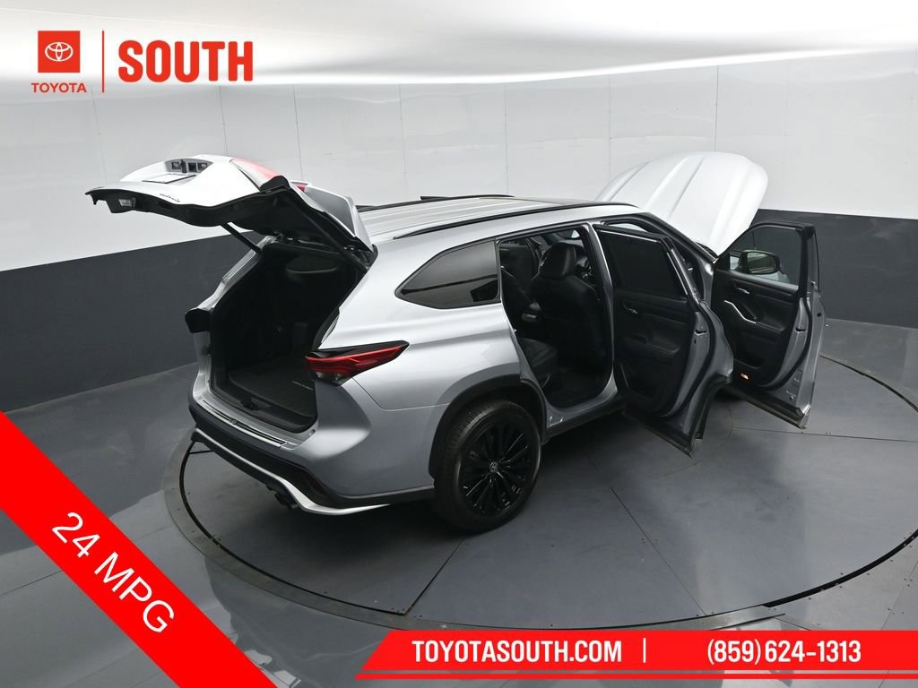 Used 2023 Toyota Highlander XSE image 56