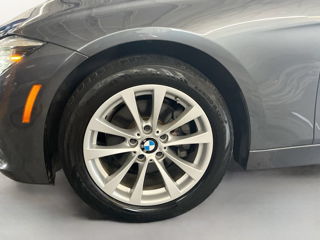 Used 2018 BMW 320i Sedan w/ Convenience Package RWD image 28