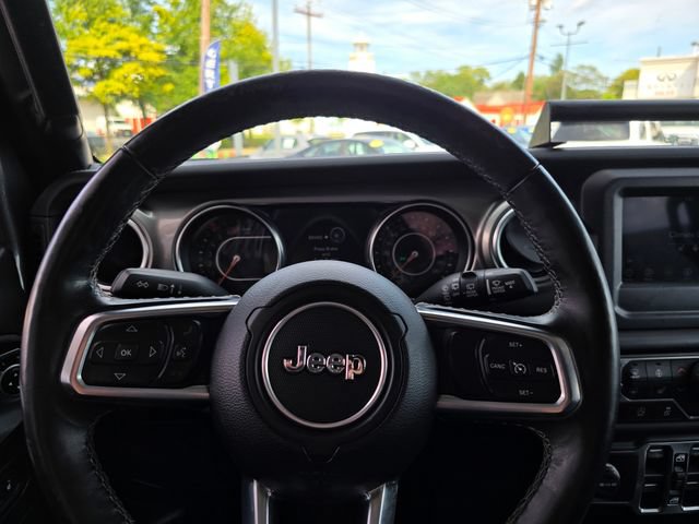 Used 2019 Jeep Wrangler Unlimited Sahara w/ Cold Weather Group AWD/4WD image 11