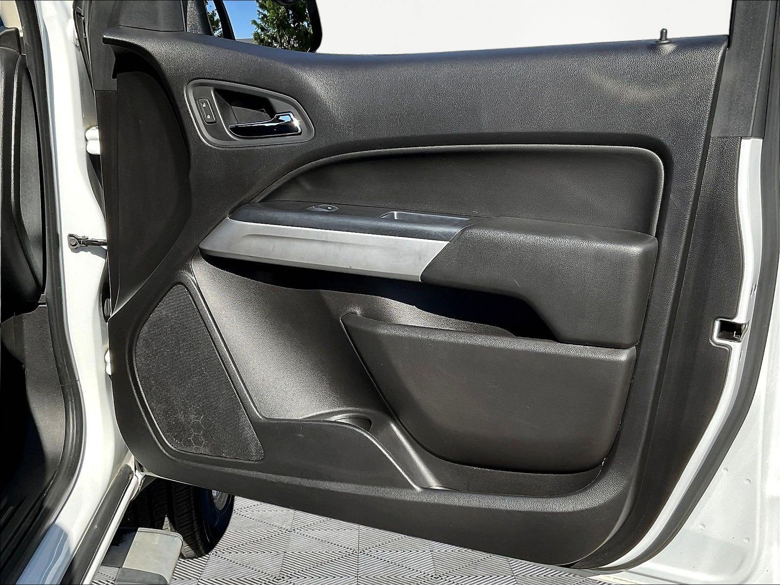 Used 2018 Chevrolet Colorado LT RWD image 29