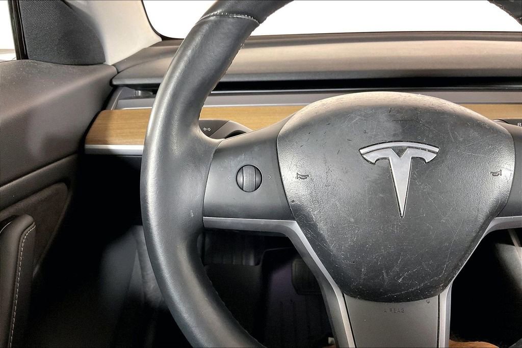 Used 2018 Tesla Model 3 Mid Range RWD image 18