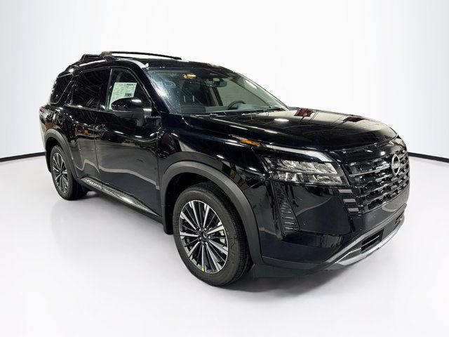 New 2026 Nissan Pathfinder Platinum w/ Accent Package AWD/4WD image 3