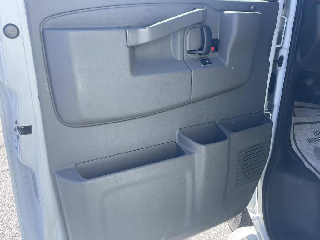 Used 2020 GMC Savana 2500 w/ Driver Convenience Package image 18