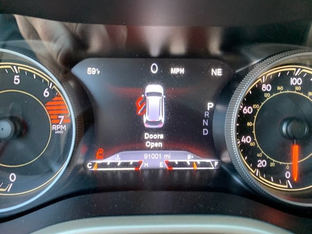 Used 2018 Jeep Cherokee Limited AWD/4WD image 29