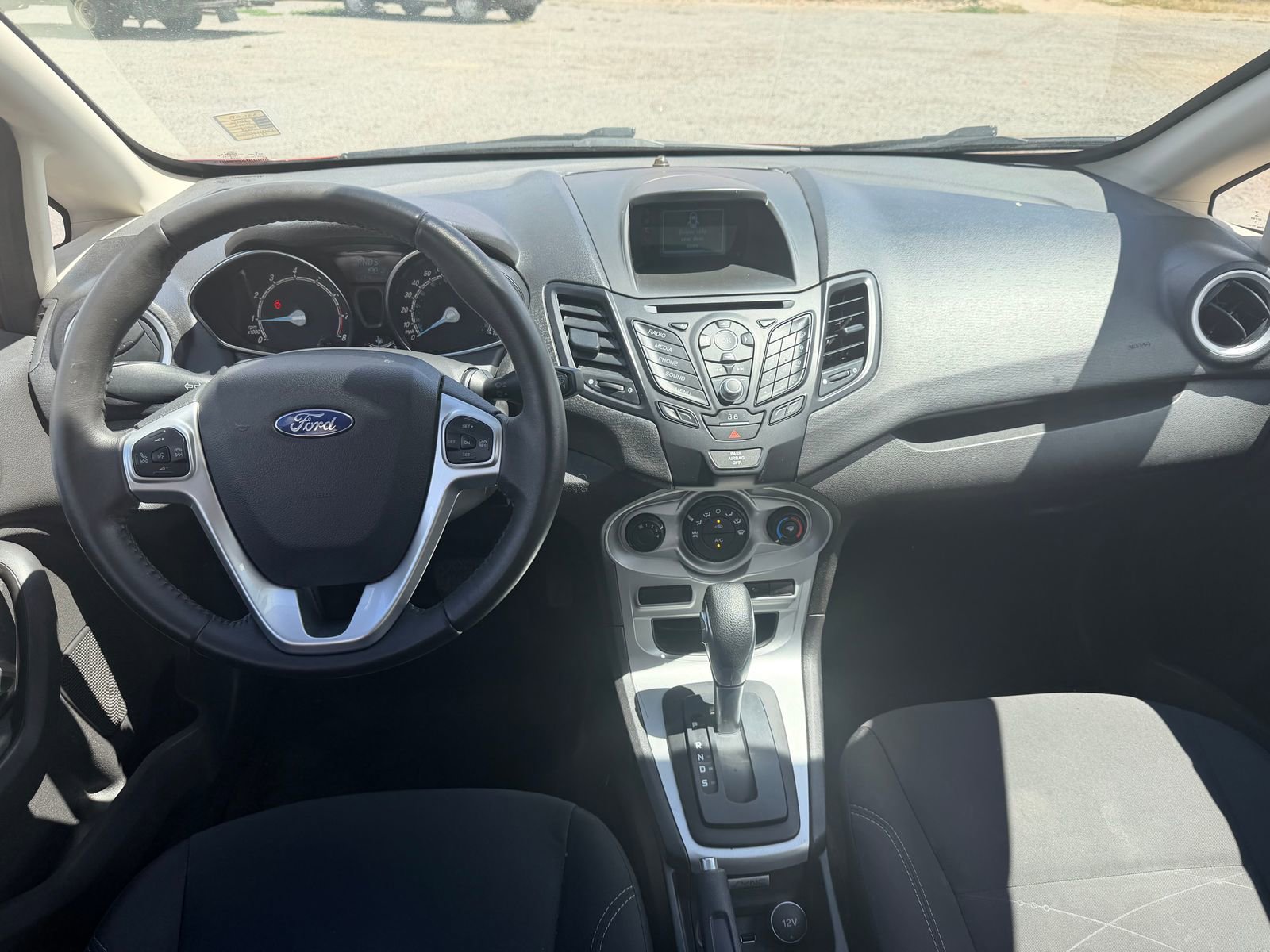 Used 2016 Ford Fiesta SE w/ SE Black Package FWD image 18