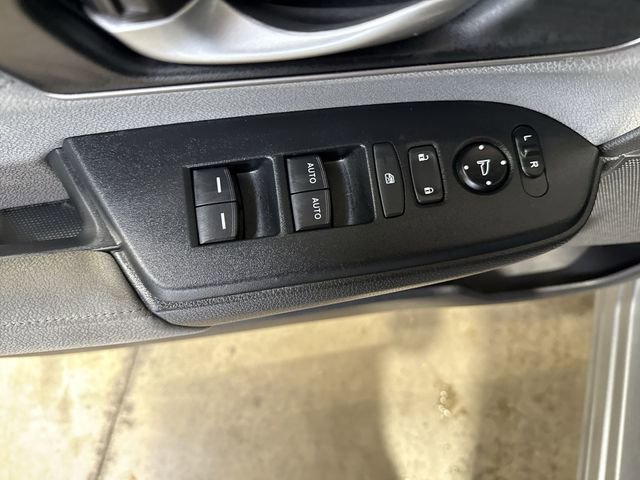 Used 2022 Honda CR-V EX image 16