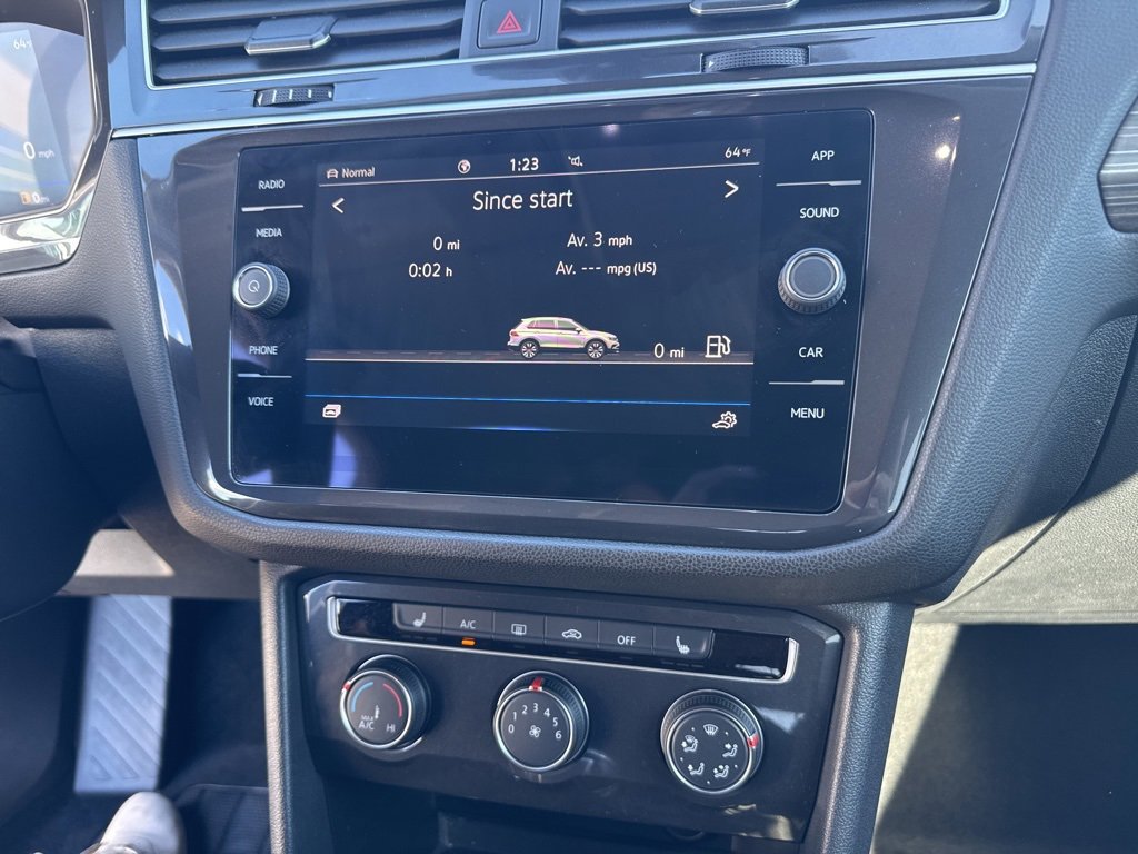 Used 2024 Volkswagen Tiguan SE image 13