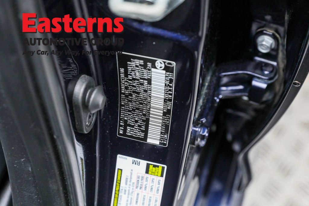 Used 2022 Toyota Corolla LE image 34