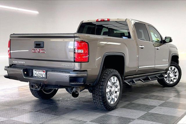 Used 2015 GMC Sierra 2500 Denali w/ Duramax Plus Package image 13
