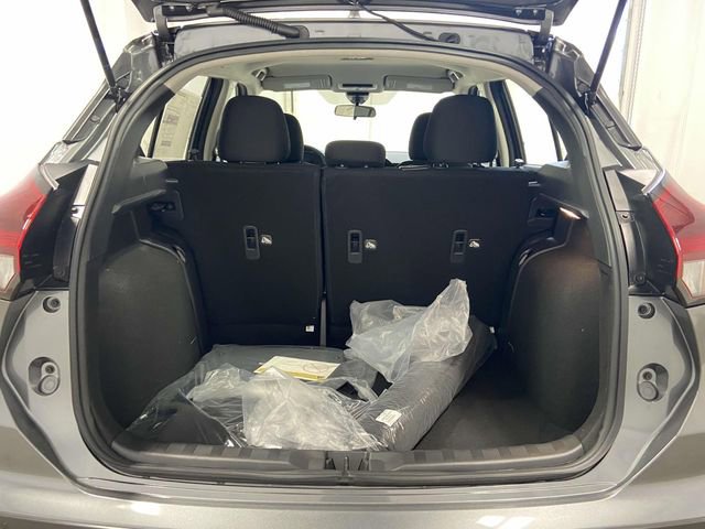 New 2025 Nissan Kicks Play S image 9
