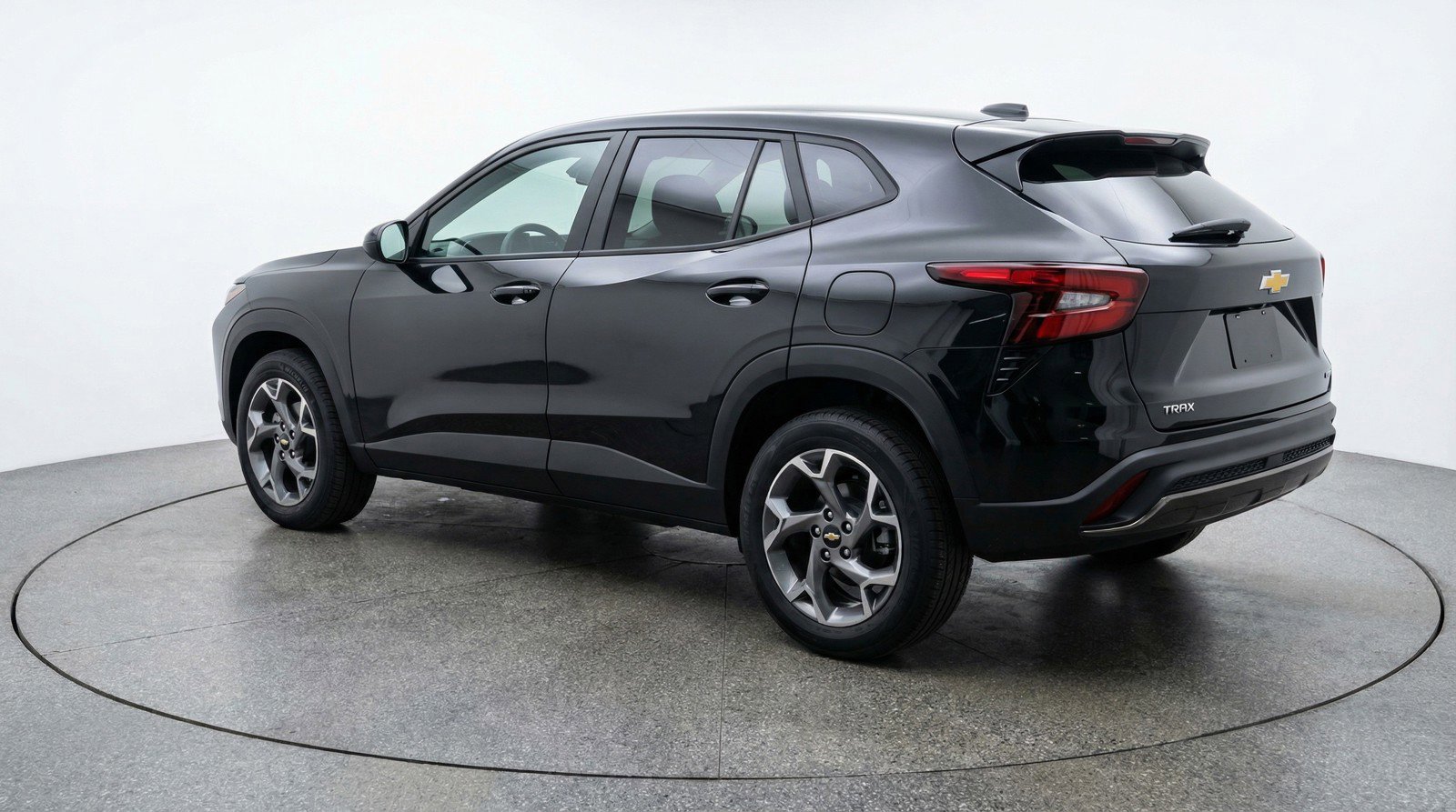 Used 2025 Chevrolet Trax LT FWD image 6