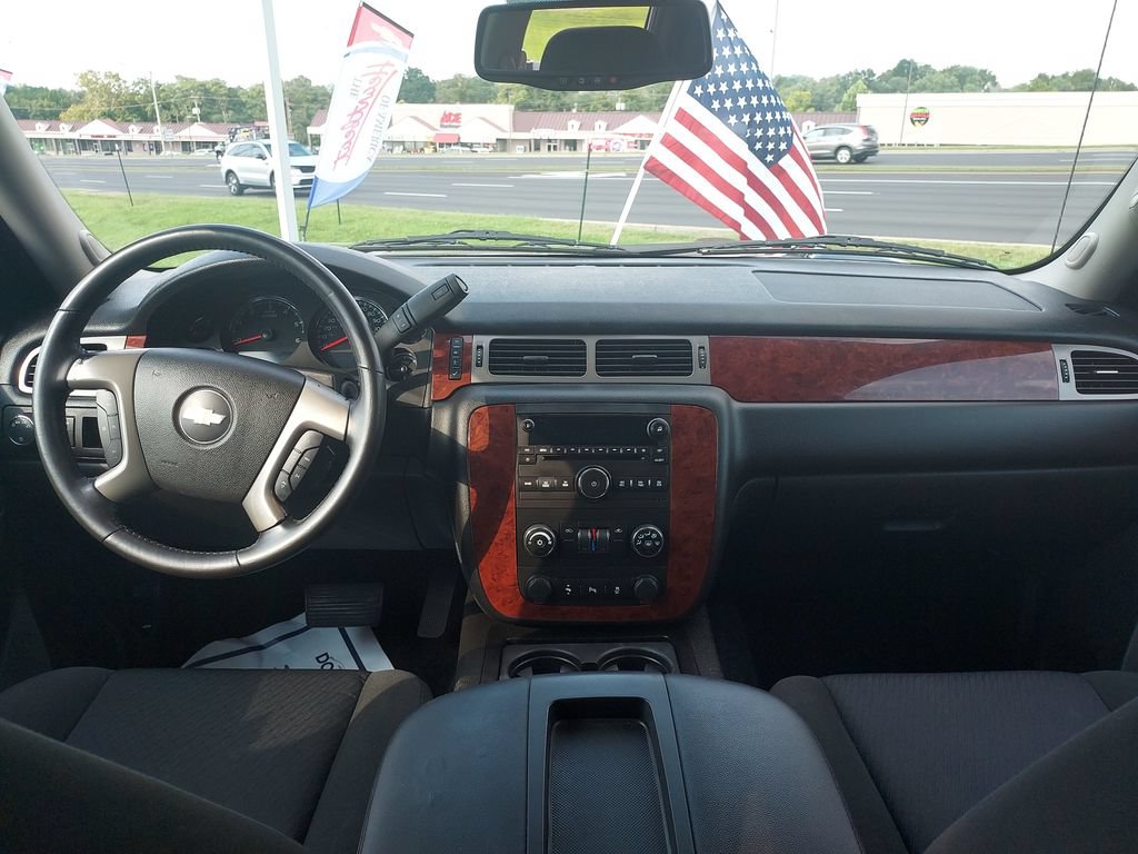 Used 2013 Chevrolet Avalanche LS RWD image 15